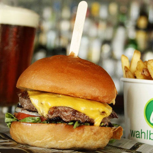 Wahlburgers